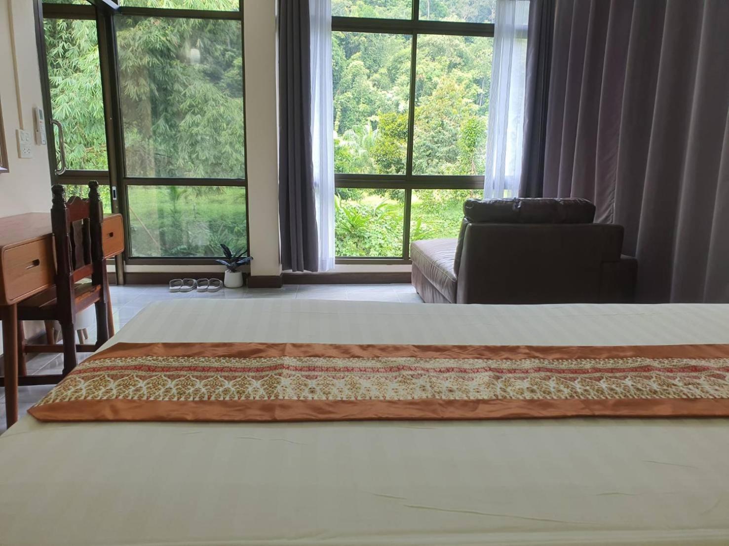 Malulee Khaosok Resort Khao Sok National Park Экстерьер фото
